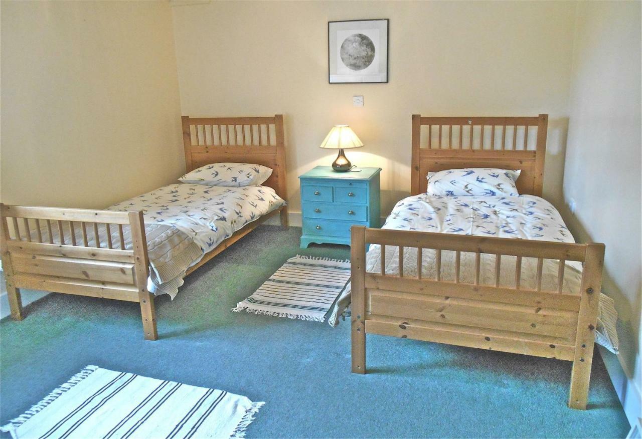 Spacious Swallow Cottage ティズベリー エクステリア 写真